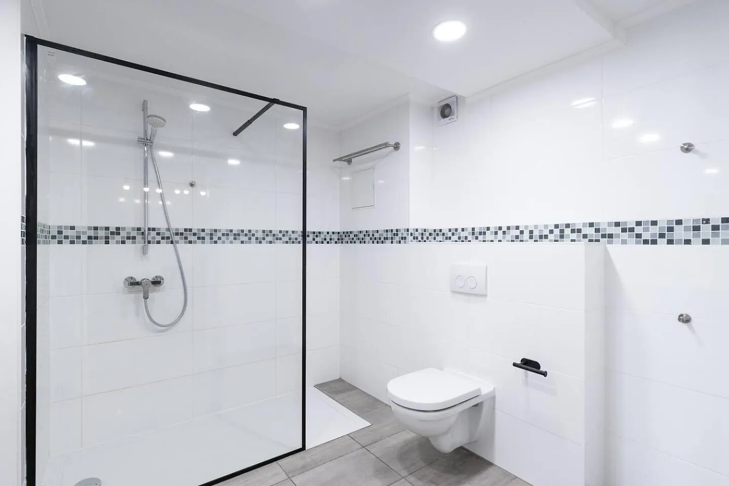 Spacious Lofts In Wedding Berlijn Appartement